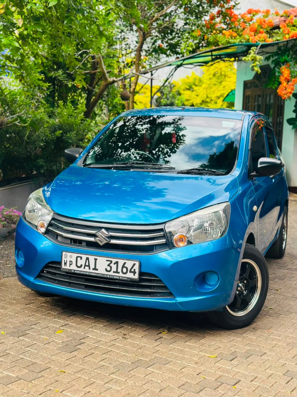 VS Auto Mart featured vehicle – Suzuki Celerio blue